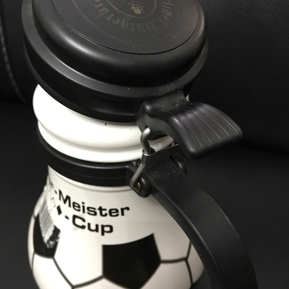 Soccer World Cup beer/ water porcelain lidded cup 1 L Germany Berliner Burgerbra - Picture 8 of 10